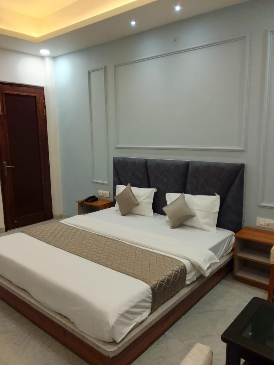 The Grand View Hotell Baijnāth Eksteriør bilde