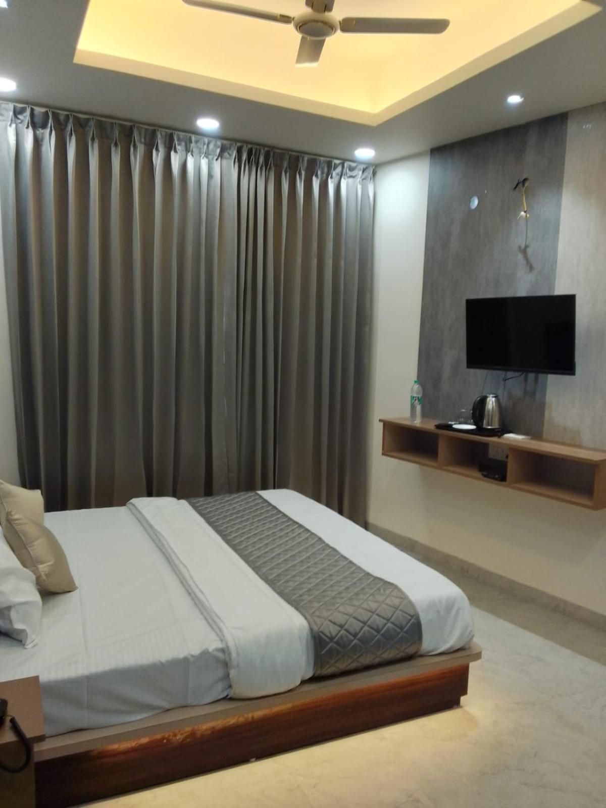 The Grand View Hotell Baijnāth Eksteriør bilde